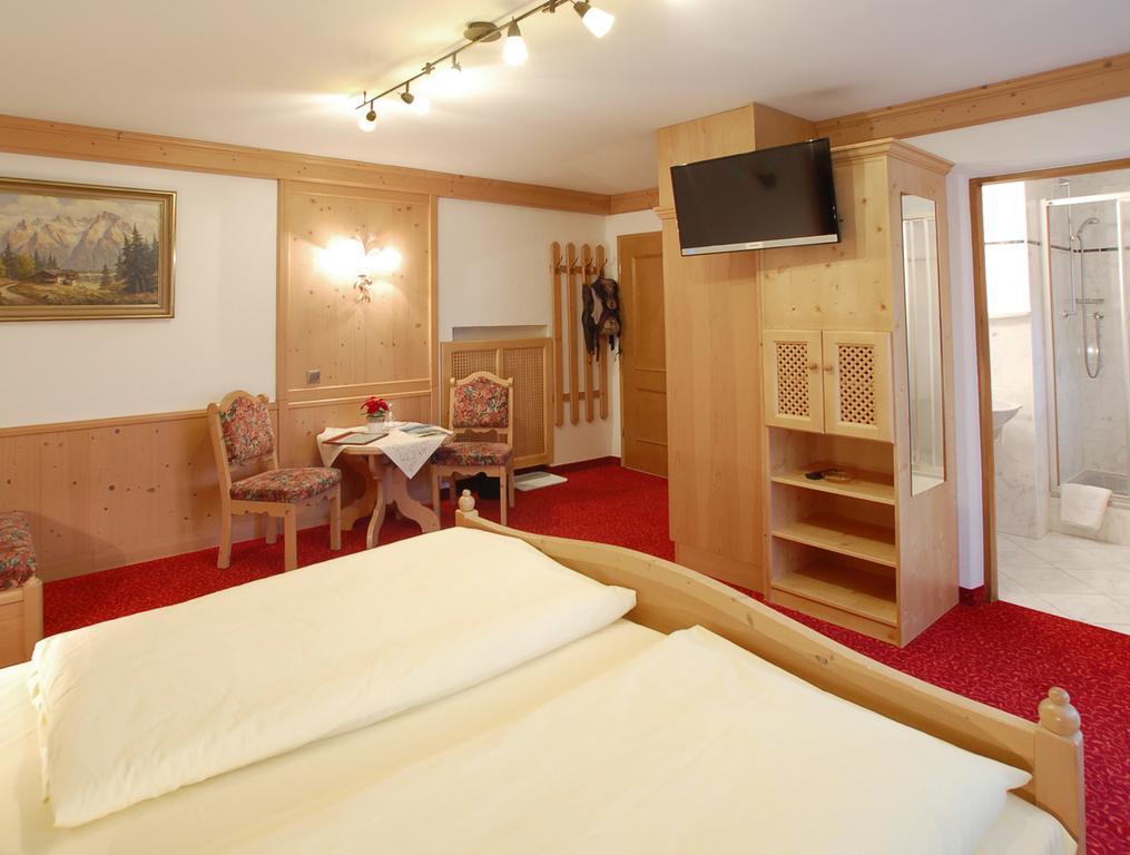Hotel Gebirgshaeusl Engedey 外观 照片