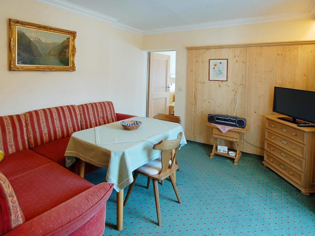 Hotel Gebirgshaeusl Engedey 外观 照片